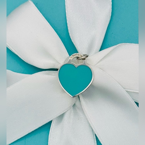 Tiffany & Co RTT Small Blue & Red Enamel RTT Heart Charm - Picture 3 of 6